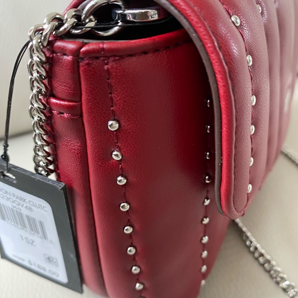 DKNY Women's Lexington Park Clutch - Picture 4 of 12